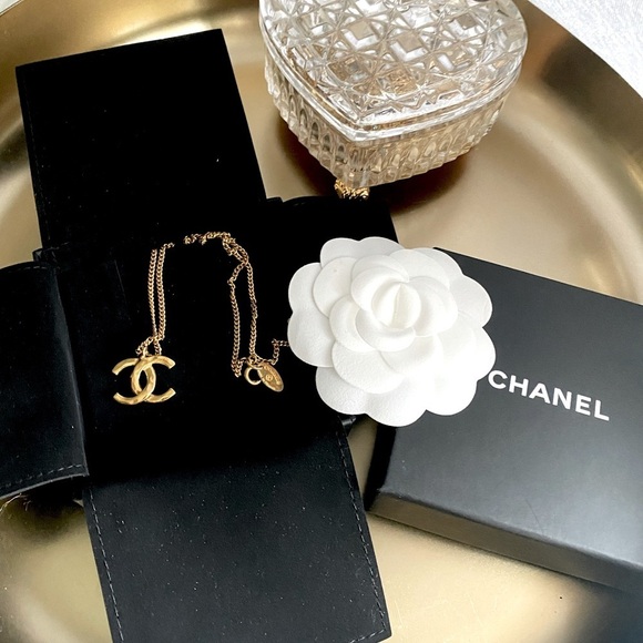 CHANEL Jewelry - Certified Authentic vintage Chanel necklace